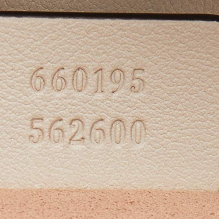 Pre Owned Gucci Off White Leather Small Bamboo Diana Tote