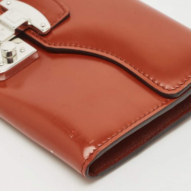 Pre Owned Gucci Brown Glazed Leather Lady Lock Continental Wallet