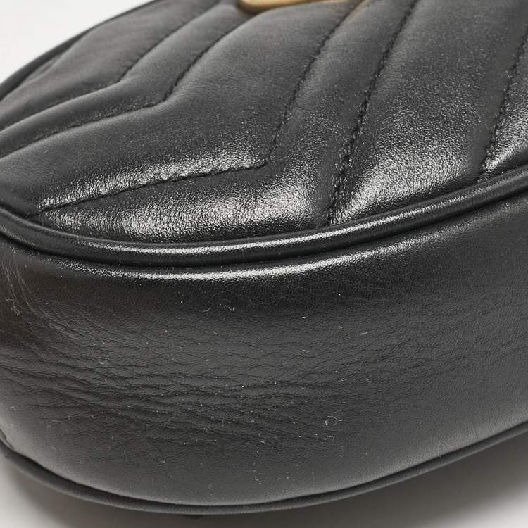 Pre Owned Gucci Black Matelassé Leather Mini GG Marmont Belt Bag