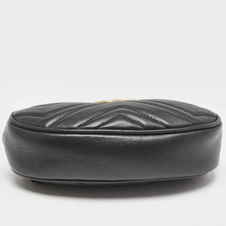 Pre Owned Gucci Black Matelassé Leather Mini GG Marmont Belt Bag