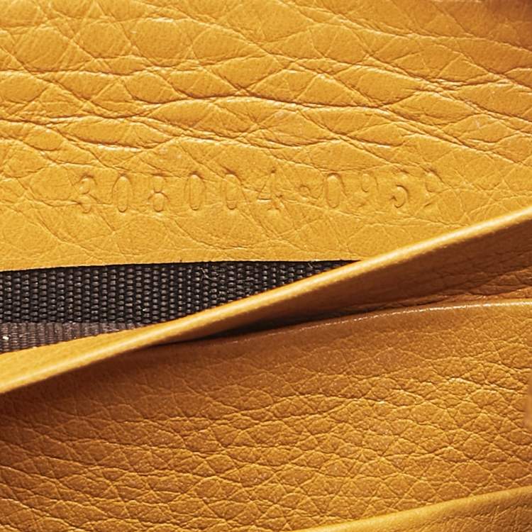 Pre Owned Gucci Orange Leather Soho Zip Continental Wallet