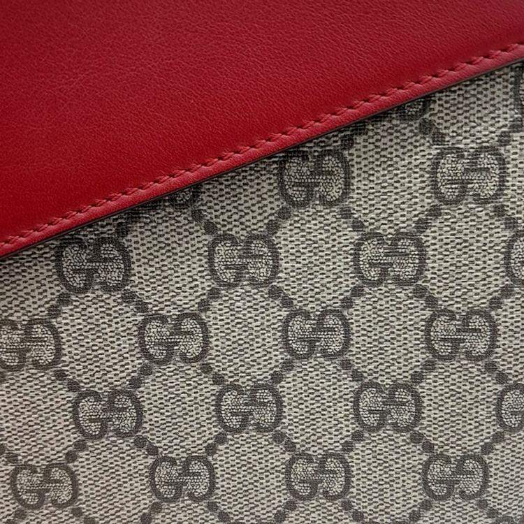 مملوكة مسبقًا Gucci Beige Red Leather and PVC Clutch