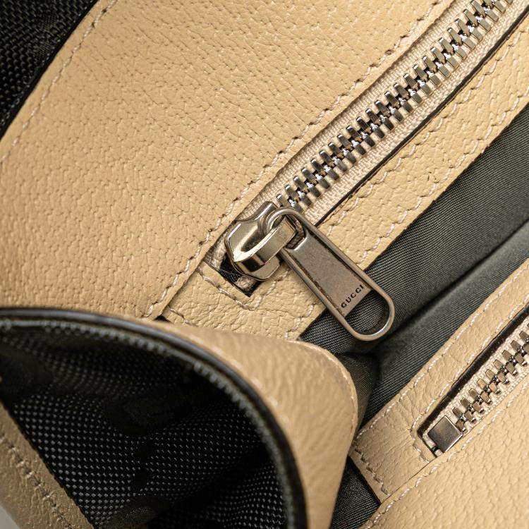 Pre Owned Gucci Grey Medium GG Nylon Off the Grid Convertible Tote