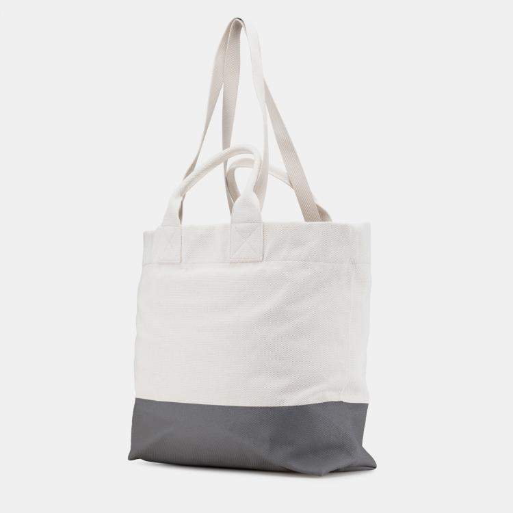Pre Owned Gucci Grey/White Canvas Embossed Logo Tote