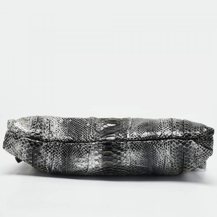 Pre Owned Gucci Silver/black Python Large Hysteria Clutch