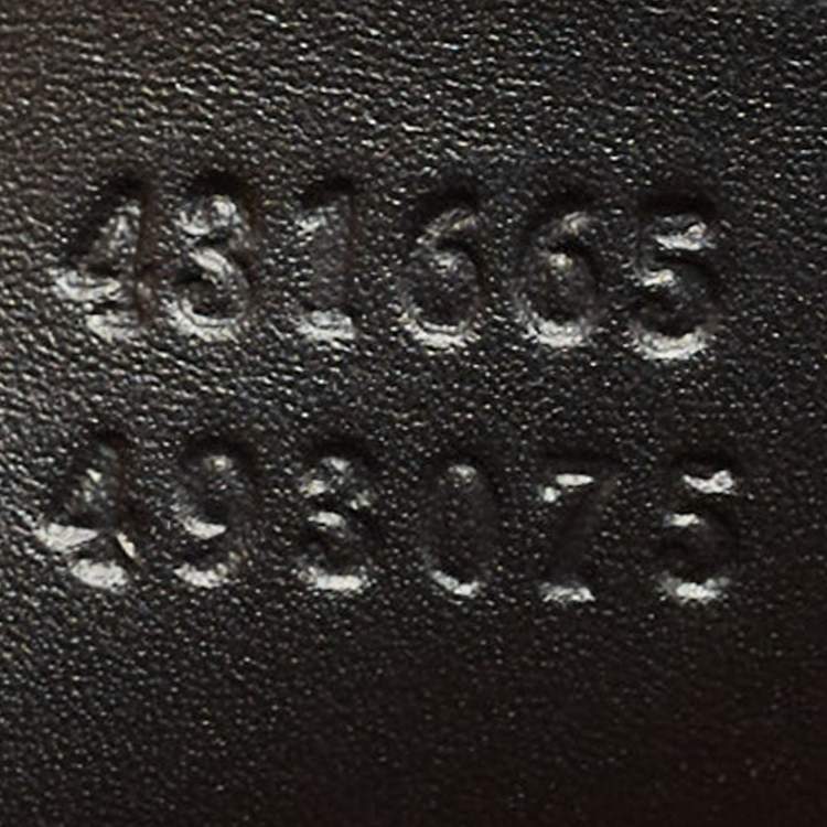 Pre Owned Gucci Black Leather Medium Animal Studs Sylvie Top Handle Bag