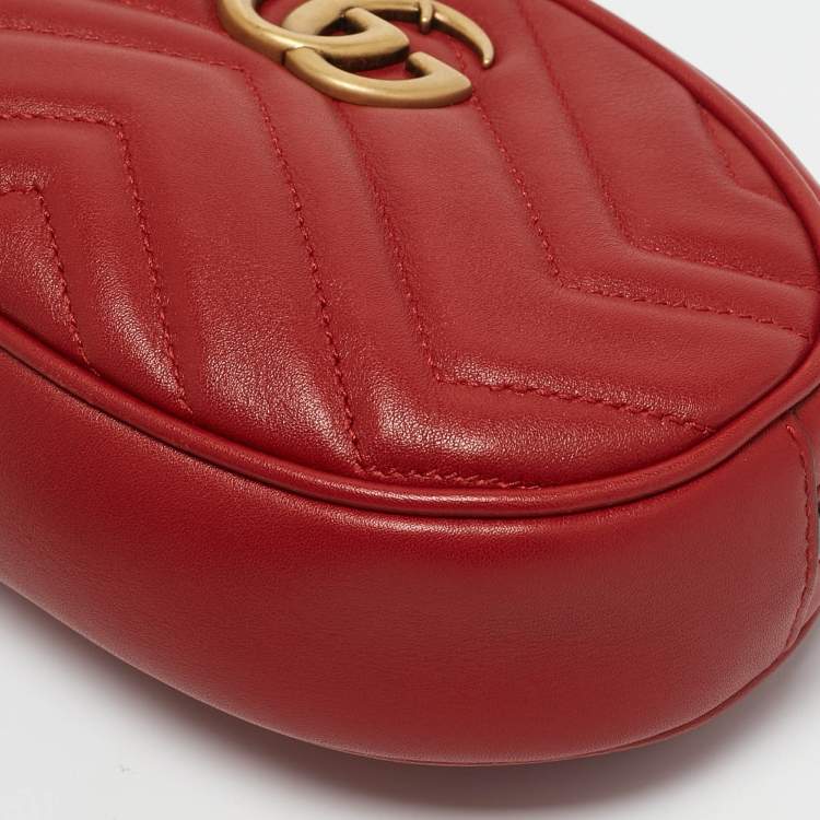 Pre Owned Gucci Red Matelassé Leather GG Marmont Belt Bag