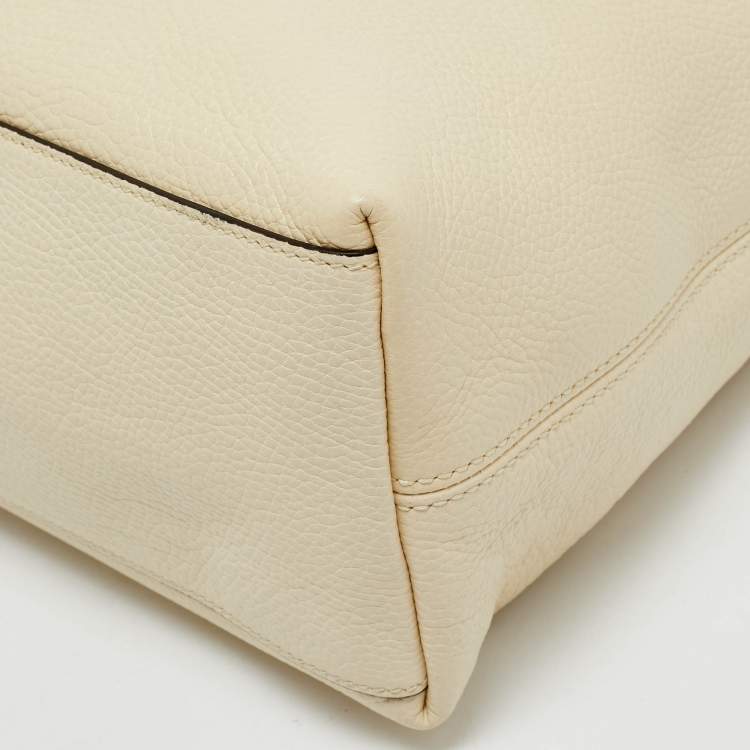 Pre Owned Gucci Cream Leather Medium Soho Chain Tote
