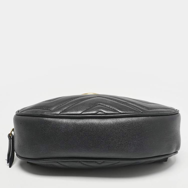 Pre Owned Gucci Black Matelassé Leather GG Marmont Belt Bag