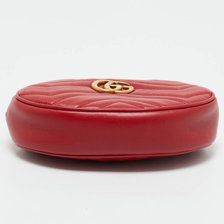 Pre Owned Gucci Red Matelassé Leather Mini GG Marmont Belt Bag