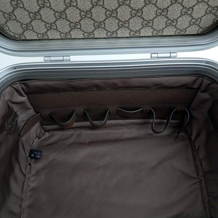 Pre Owned Gucci Beige Coated Canvas XFPM Beauty Case
