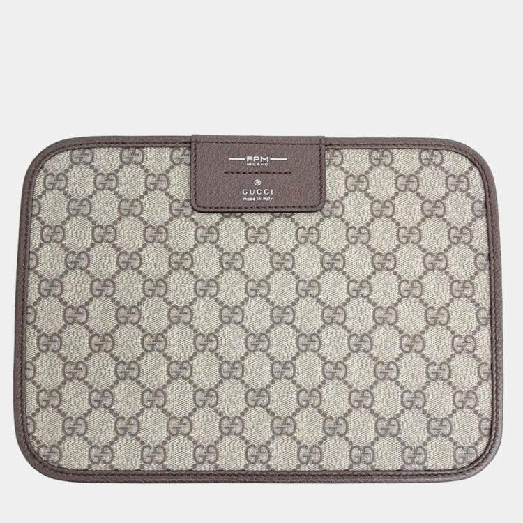 Pre Owned Gucci Beige Coated Canvas XFPM Beauty Case