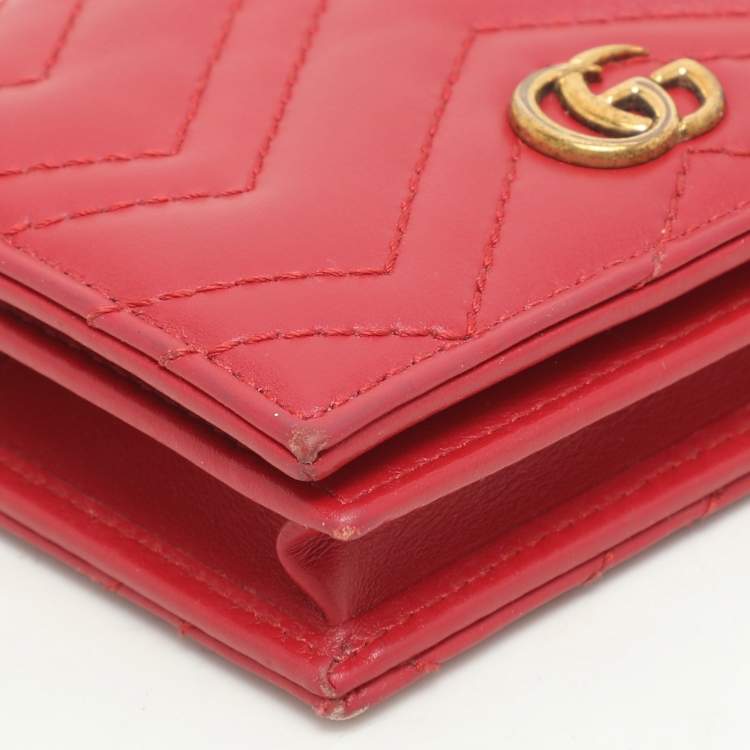 Pre Owned Gucci Red Matelasse Leather GG Marmont Card Case
