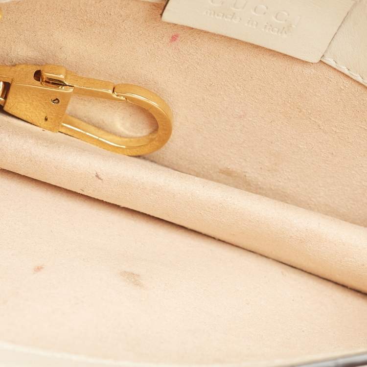 Pre Owned Gucci Off White Leather Super Mini Sylvie Wallet On Chain