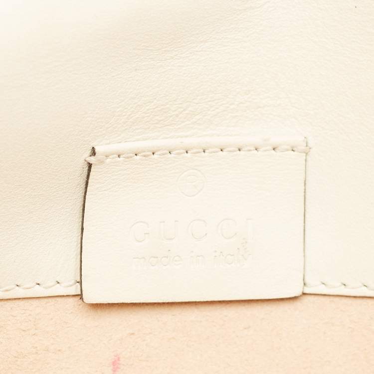 Pre Owned Gucci Off White Leather Super Mini Sylvie Wallet On Chain