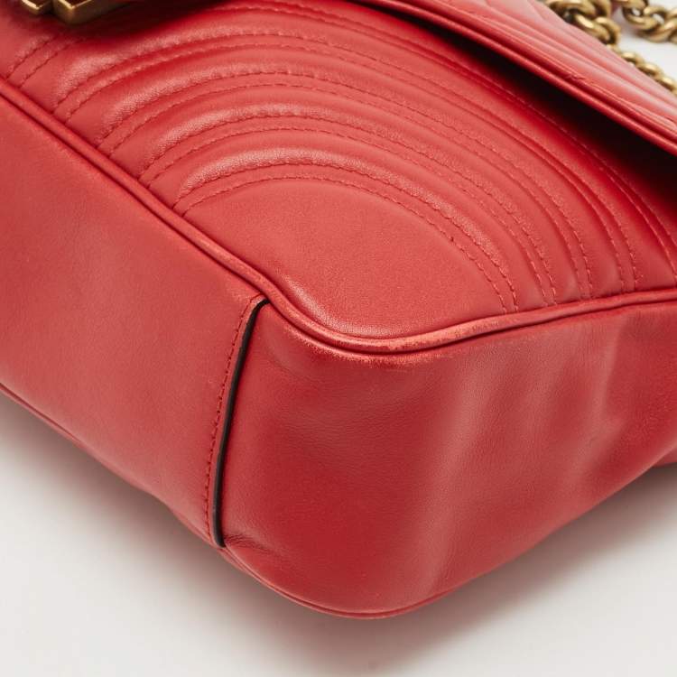 Pre Owned Gucci Red Matelasse Leather Medium GG Marmont Shoulder Bag
