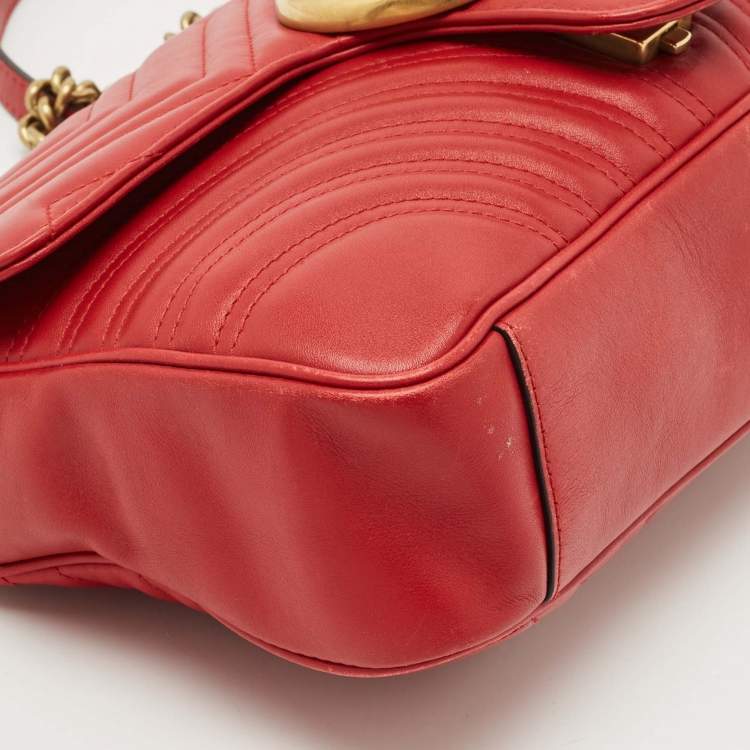 Pre Owned Gucci Red Matelasse Leather Medium GG Marmont Shoulder Bag