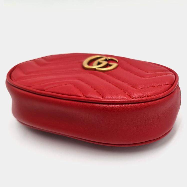 Pre Owned Gucci GG Marmont Matelasse Leather pouch bag