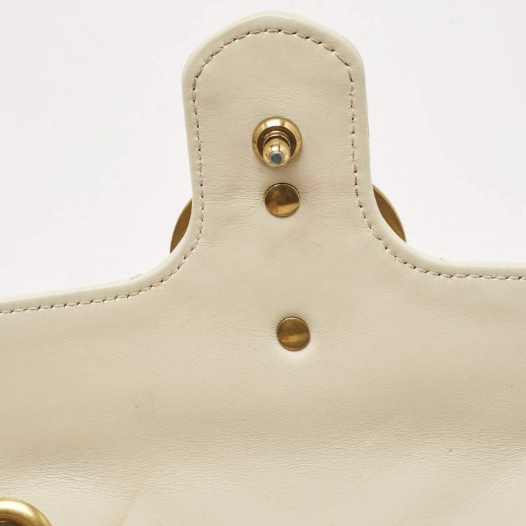 Pre Owned Gucci Off White Matelassé Leather Mini GG Marmont Shoulder Bag