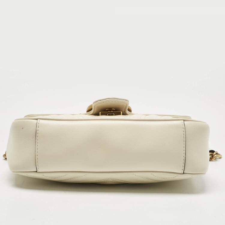 Pre Owned Gucci Off White Matelassé Leather Mini GG Marmont Shoulder Bag