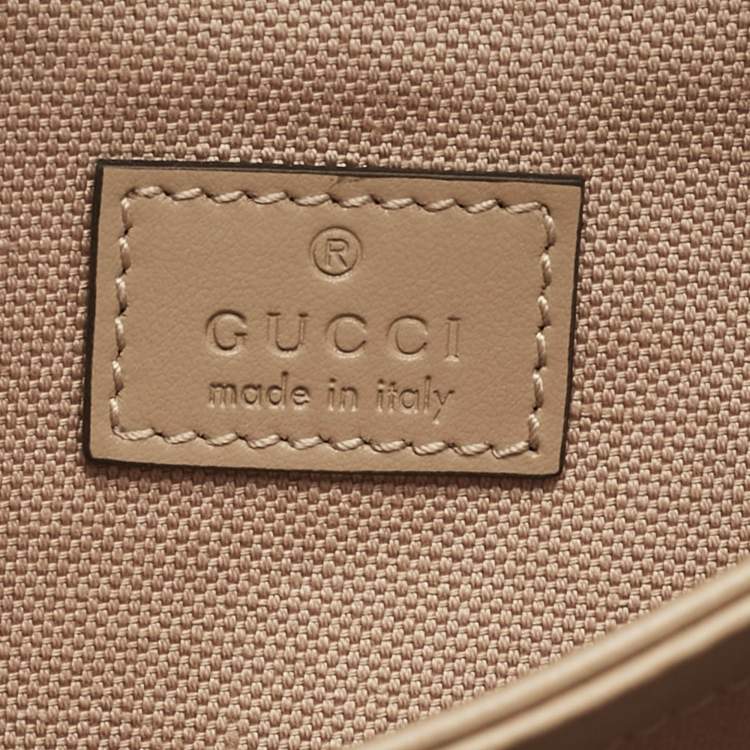 مملوكة مسبقًا Gucci Beige Matelassé Leather Small GG Marmont Shoulder Bag