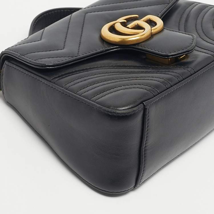 Pre Owned Gucci Black Matelasse Leather Mini GG Marmont Top Handle Bag
