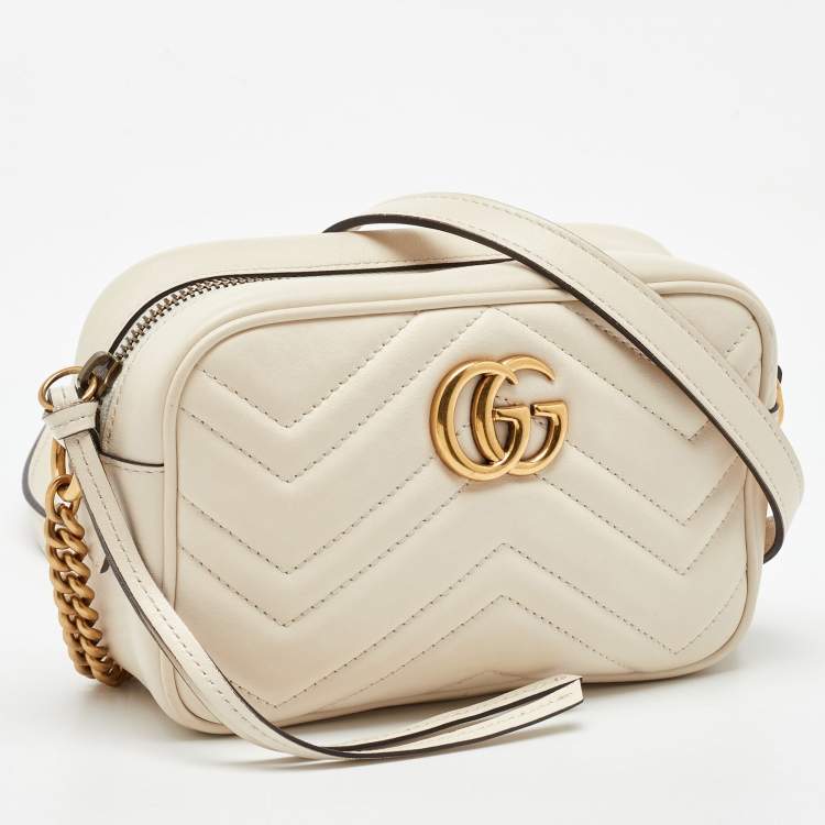 Pre Owned Gucci White Matelassé Leather GG Marmont Mini Camera Bag