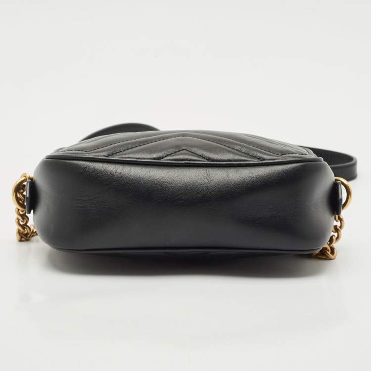 Pre Owned Gucci Black Matelassé Leather GG Marmont Mini Camera Bag