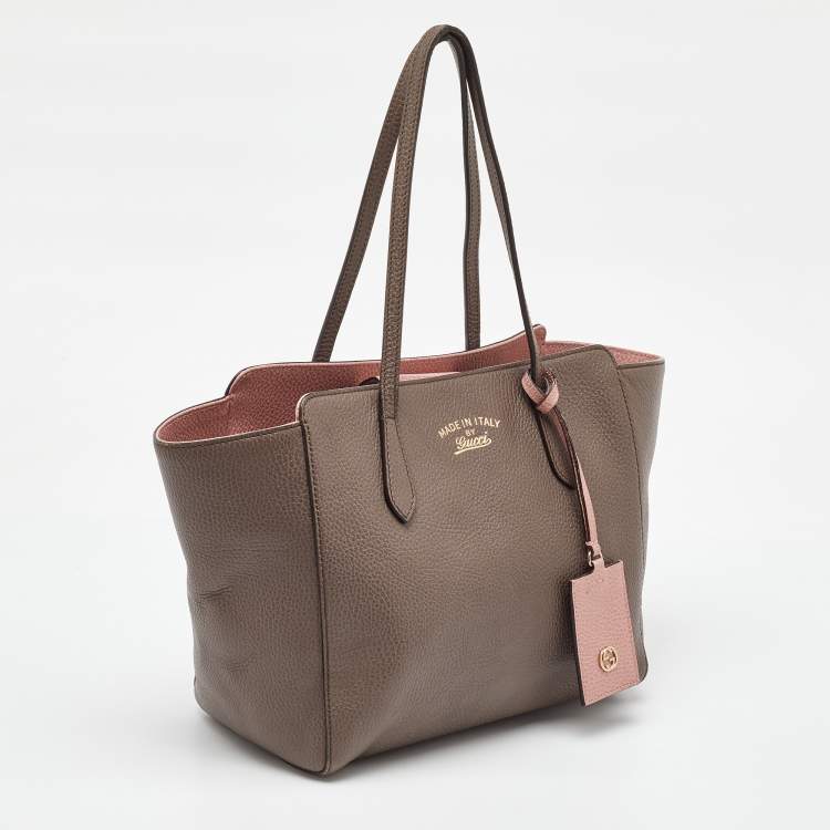 مملوكة مسبقًا Gucci Grey Leather Small Swing Tote