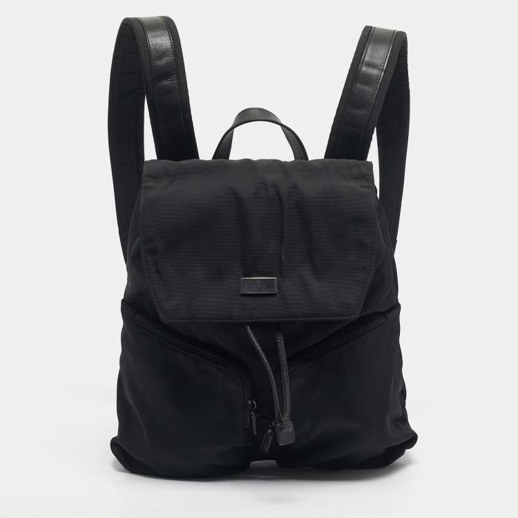 مملوكة مسبقًا Gucci Black Leather and Nylon Pocket Drawstring Backpack