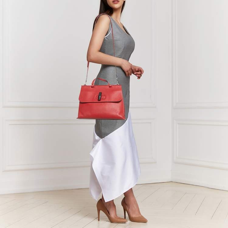 Pre Owned Gucci Red Leather Medium Bamboo Daily Top Handle Bag