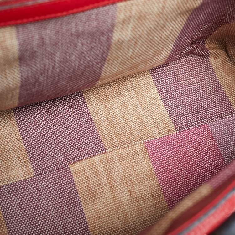 Pre Owned Gucci Red Leather Medium Bamboo Daily Top Handle Bag
