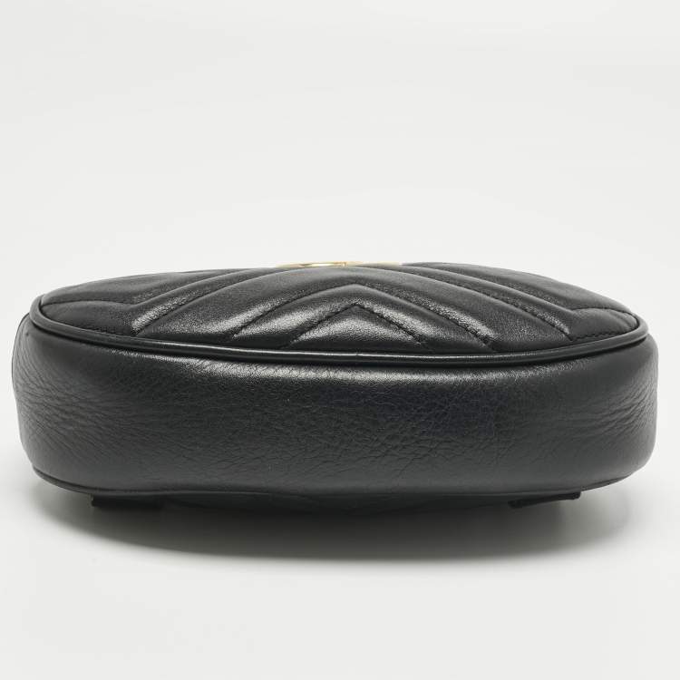 Pre Owned Gucci Black Matelassé Leather GG Marmont Belt Bag