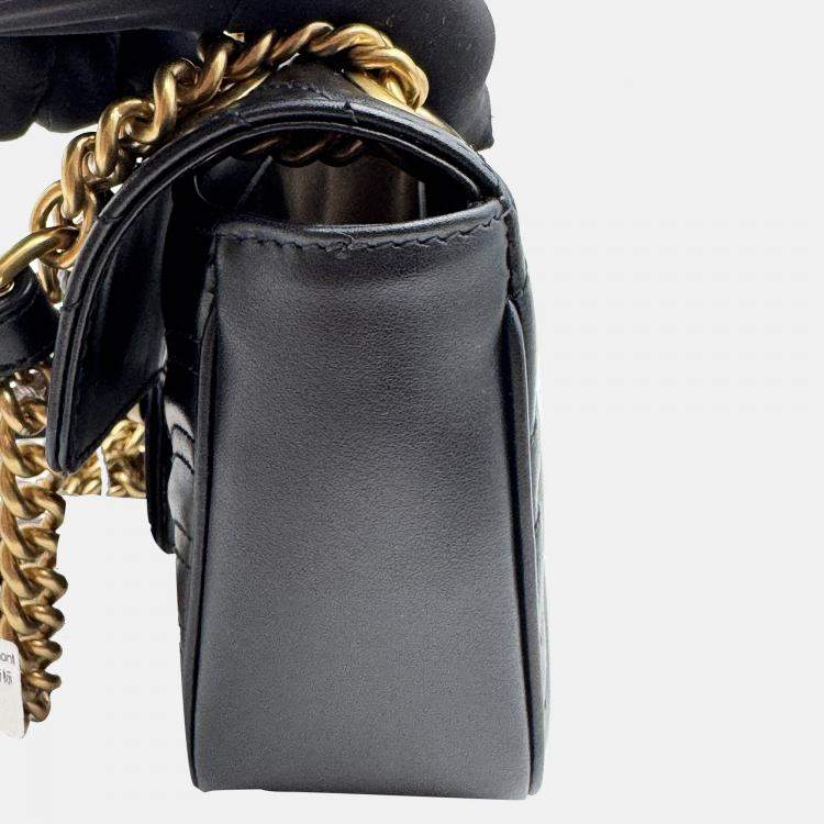 Pre Owned Gucci Black Matelasse Leather Mini GG Marmont Flap Shoulder Bag