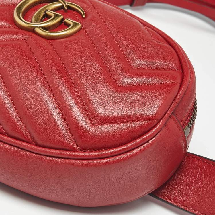 Pre Owned Gucci Red Matelassé Leather GG Marmont Belt Bag