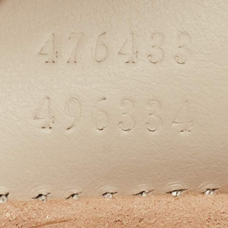 Pre Owned Gucci Off White Matelassé Leather Super Mini GG Marmont Shoulder Bag