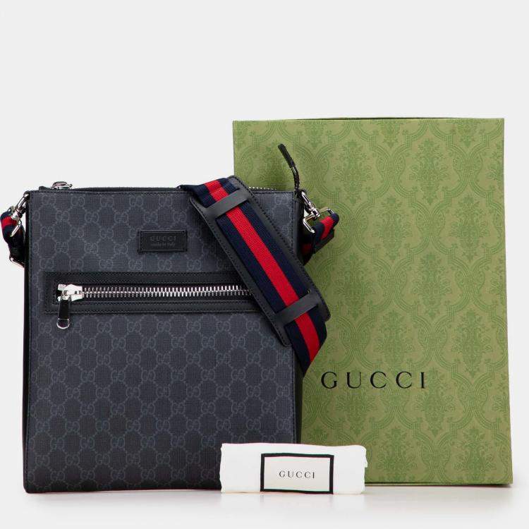 Pre Owned Gucci Black Medium GG Supreme Web Messenger Bag