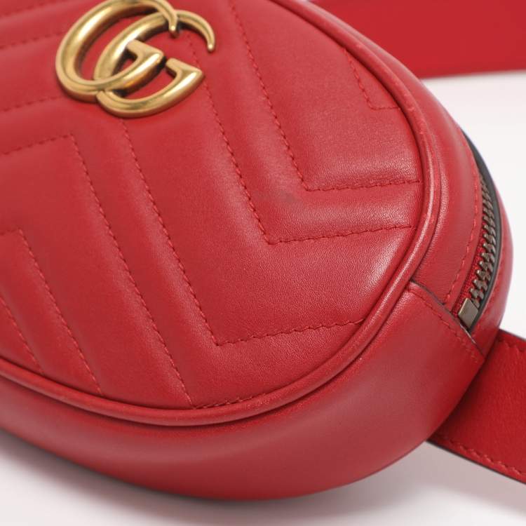 Pre Owned Gucci Red Matelassé Leather GG Marmont Belt Bag