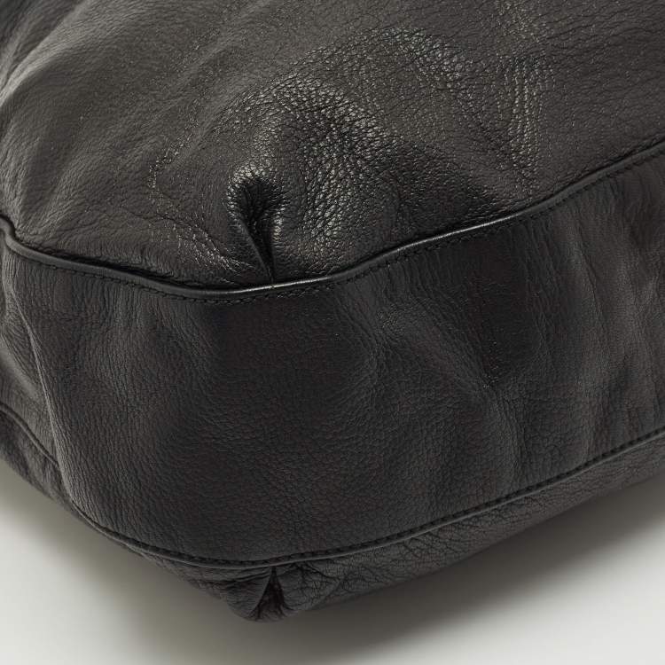 Pre Owned Gucci Black Leather Large Wave Hobo