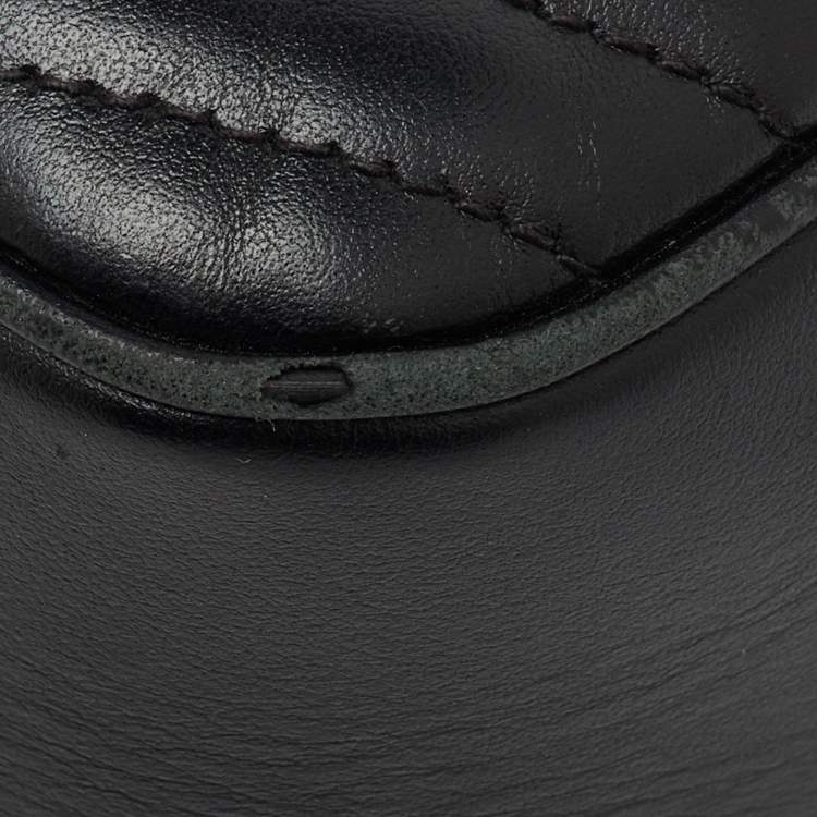 Pre Owned Gucci Black Matelassé Leather Small GG Marmont Camera Bag