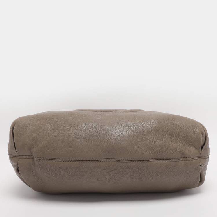 Pre Owned Gucci Taupe Leather Soho Disco Hobo