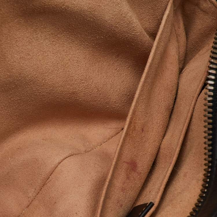 Pre Owned Gucci Black Leather Animal Studs GG Marmont Belt Bag