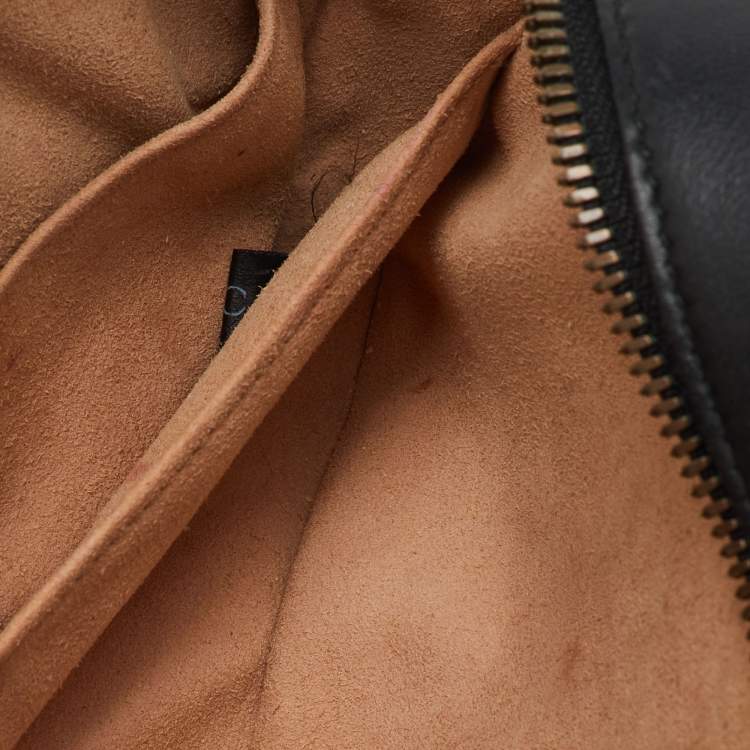 Pre Owned Gucci Black Leather Animal Studs GG Marmont Belt Bag