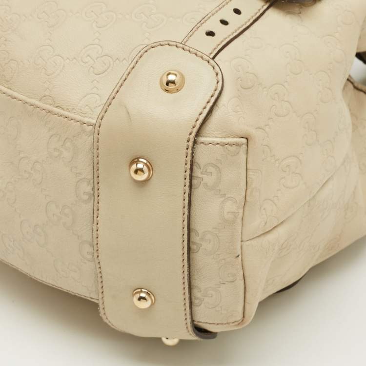 مملوكة مسبقًا Gucci Cream Guccissima Leather Pelham Bag