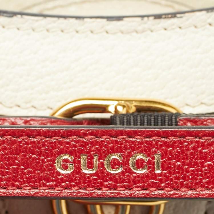 Pre Owned Gucci Off White Leather Small Bamboo Diana Tote