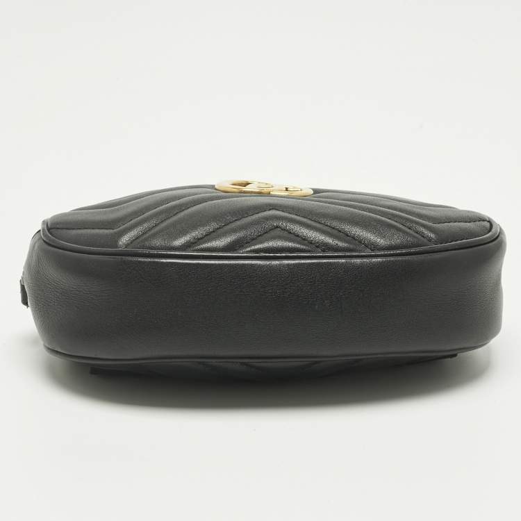 Pre Owned Gucci Black Matelassé Leather Mini GG Marmont Belt Bag
