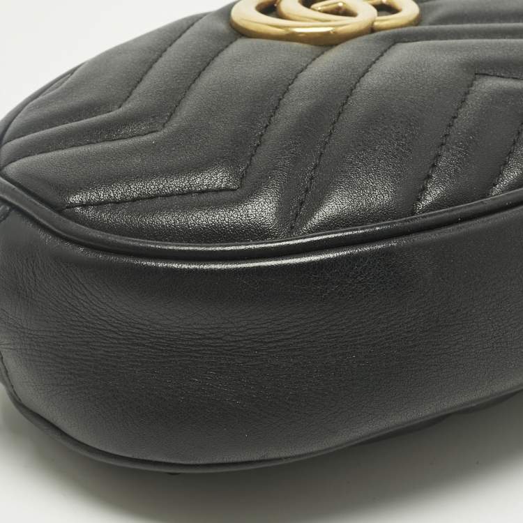 Pre Owned Gucci Black Matelassé Leather Mini GG Marmont Belt Bag