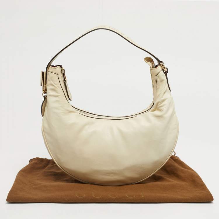 Pre Owned Gucci Off White Leather Small Duchessa Hobo