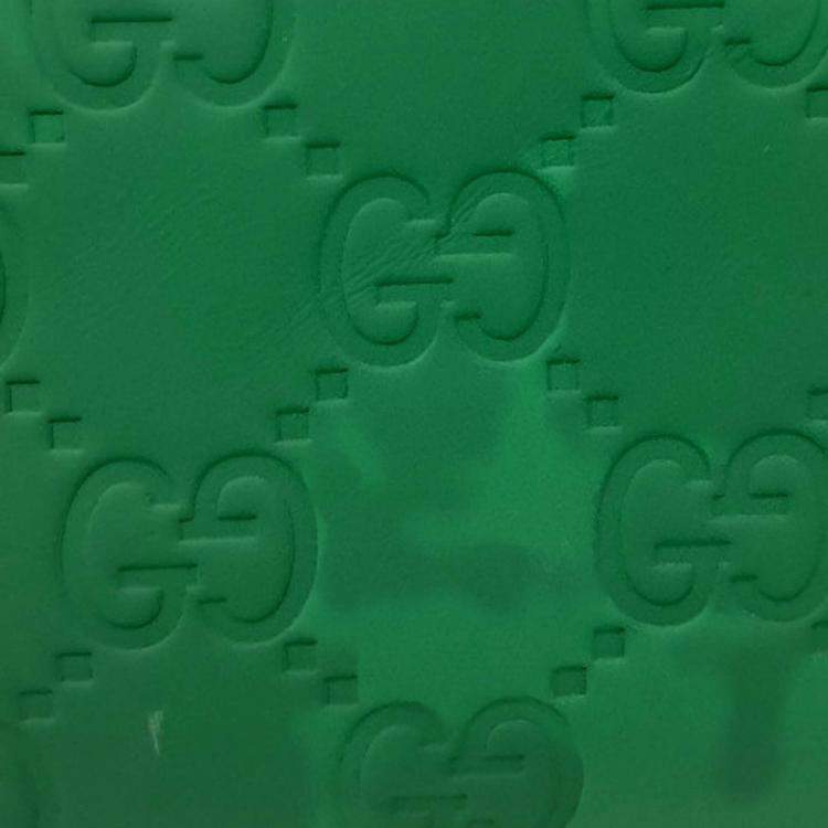 مملوكة مسبقًا Gucci Green Rubber GG Rubber Crossbody Bag