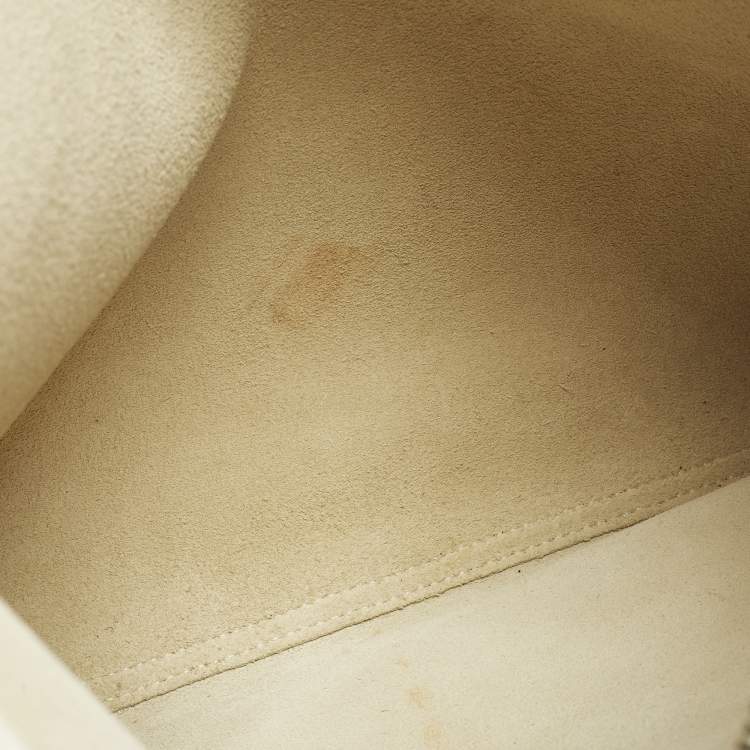 Pre Owned Gucci Logo Print Off White Leather Zip Pouch